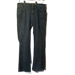 Junior Girls T&Y Jeans.  Unique stitching on side‎ of leg.  Size 11/12